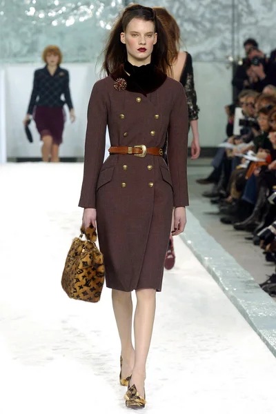 Look 37